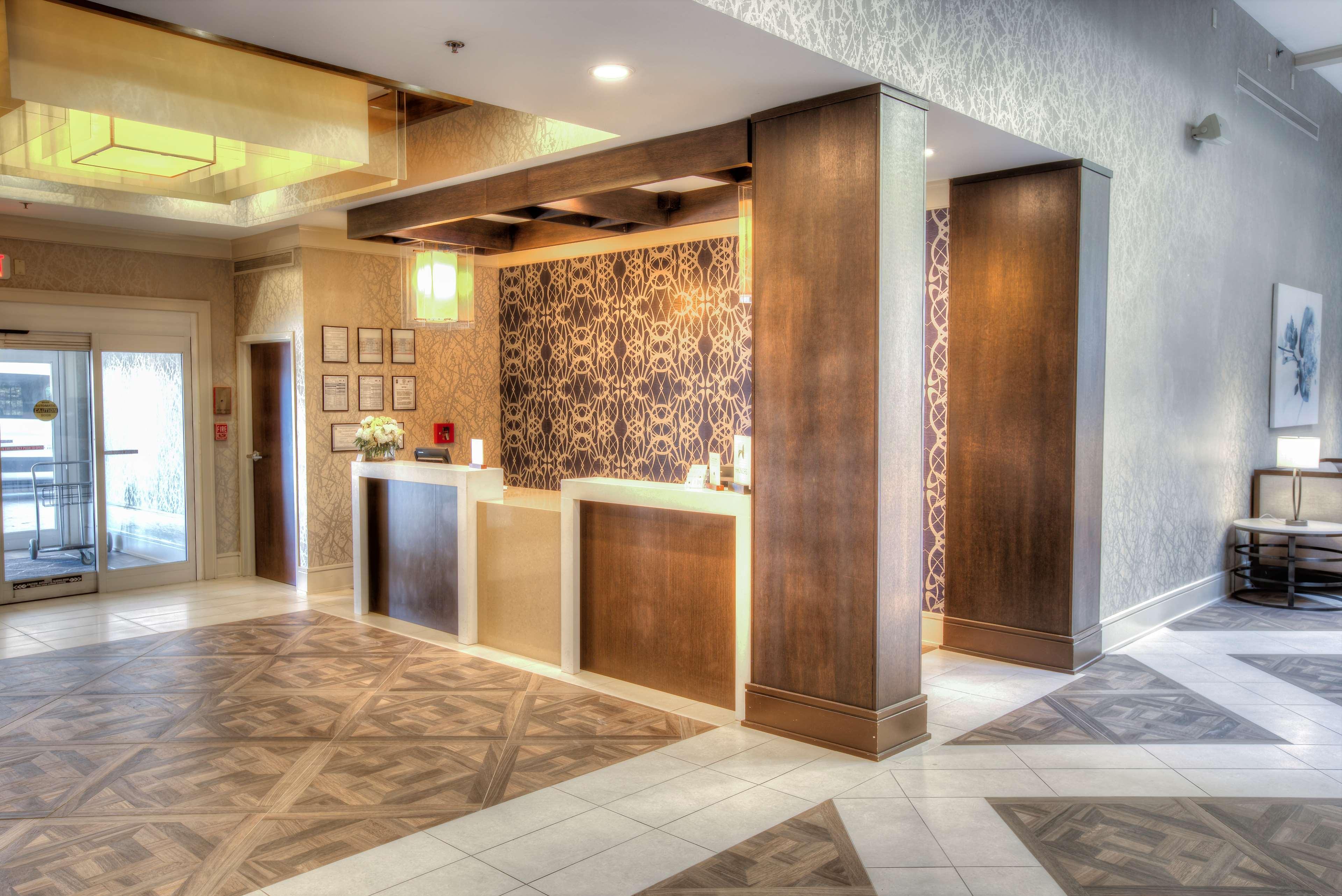 Doubletree Suites By Hilton At The Battery Atlanta Smyrna Exterior foto